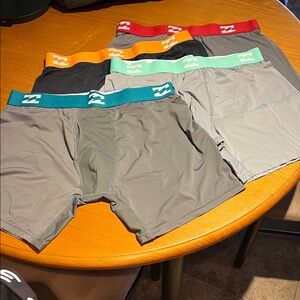 New. 4 Billabong mens large boxers.